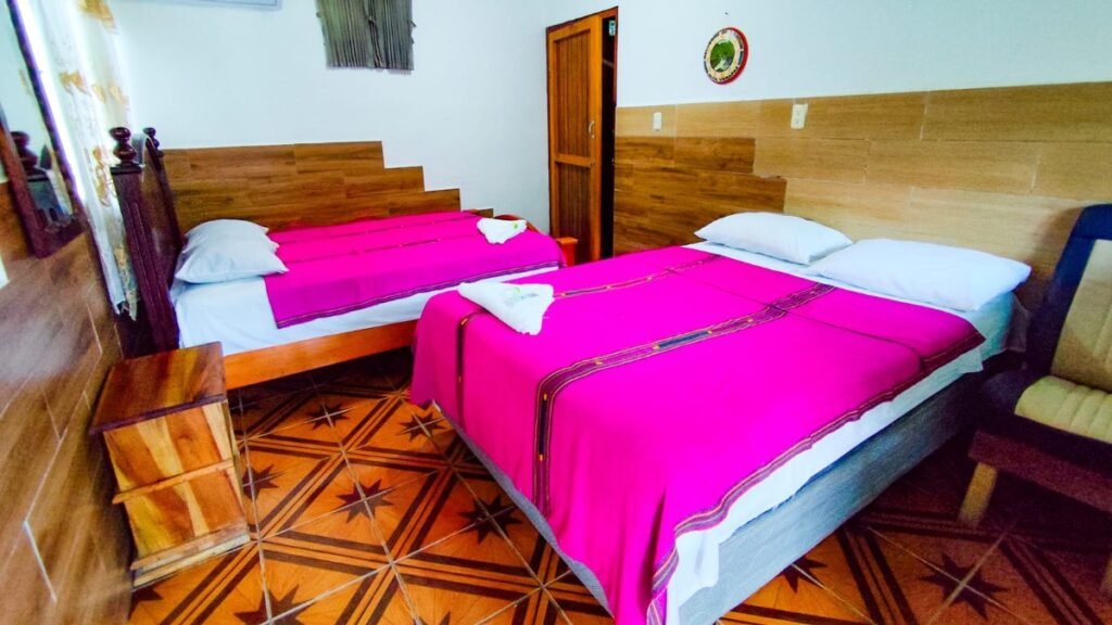 Doble con baño privado y dos camas - Viñas Hotel Lanquín, Semuc Champey